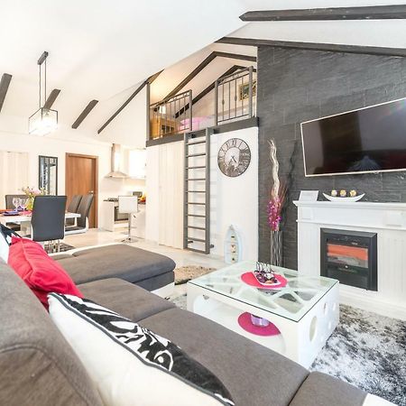 Tranquility And Nature In 4 Bedroom With Sea View Mokošica Dış mekan fotoğraf