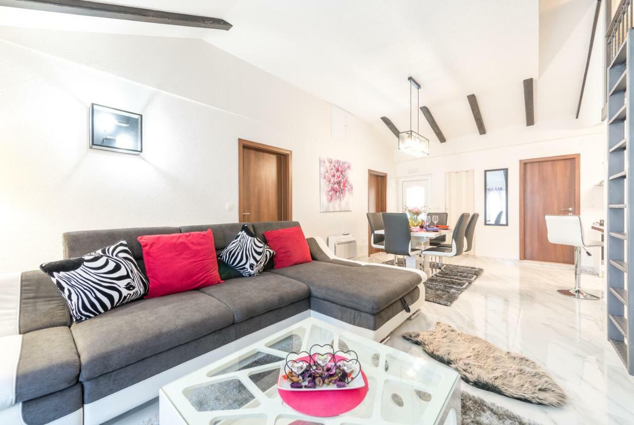 Tranquility And Nature In 4 Bedroom With Sea View Mokošica Dış mekan fotoğraf
