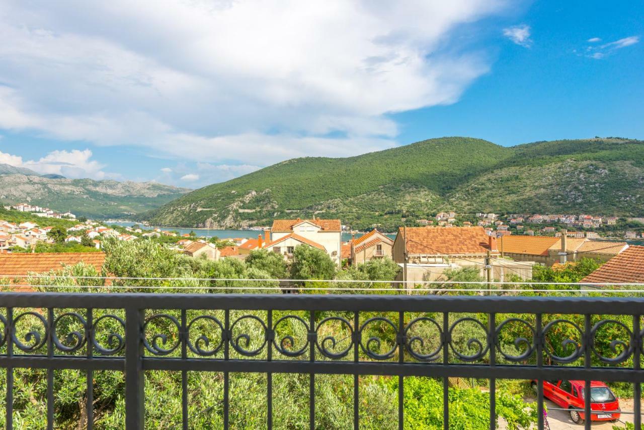 Tranquility And Nature In 4 Bedroom With Sea View Mokošica Dış mekan fotoğraf