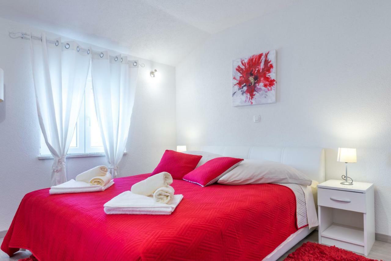 Tranquility And Nature In 4 Bedroom With Sea View Mokošica Dış mekan fotoğraf