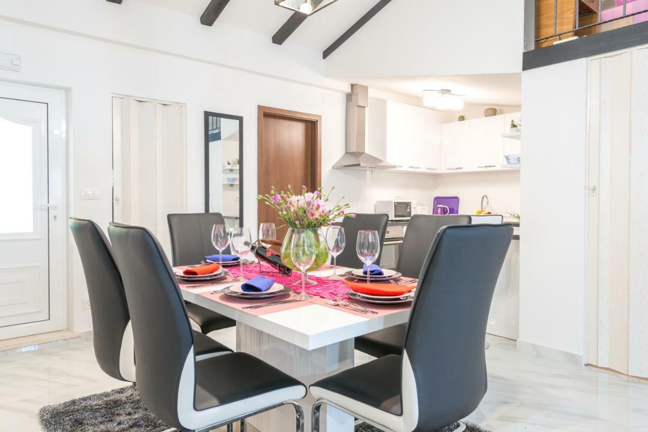 Tranquility And Nature In 4 Bedroom With Sea View Mokošica Dış mekan fotoğraf